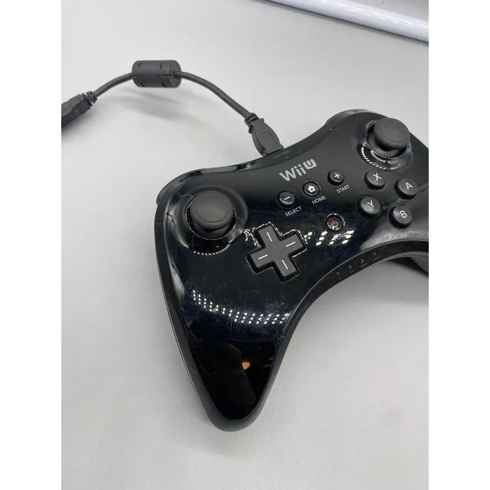 OEM Nintendo Wii U Pro Black Wireless Controller And Charger WUP-005